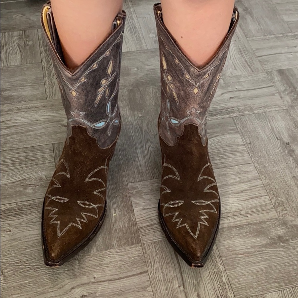 Old gringo cowboy boots